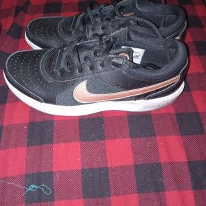 Nikes 8 1/2